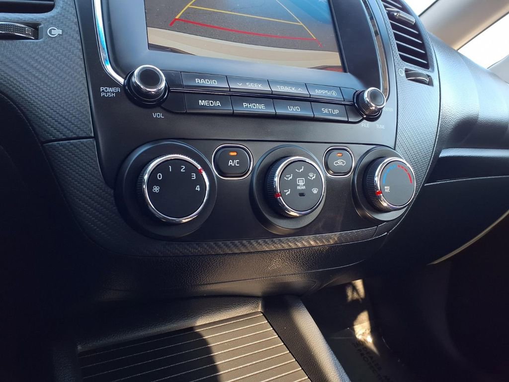 Used 2018 Kia Forte S w/ S Technology Plus Package image 19