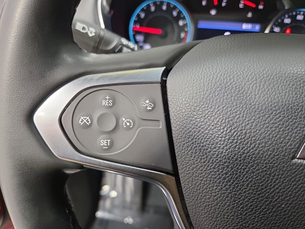 Used 2023 Chevrolet Traverse LT image 14
