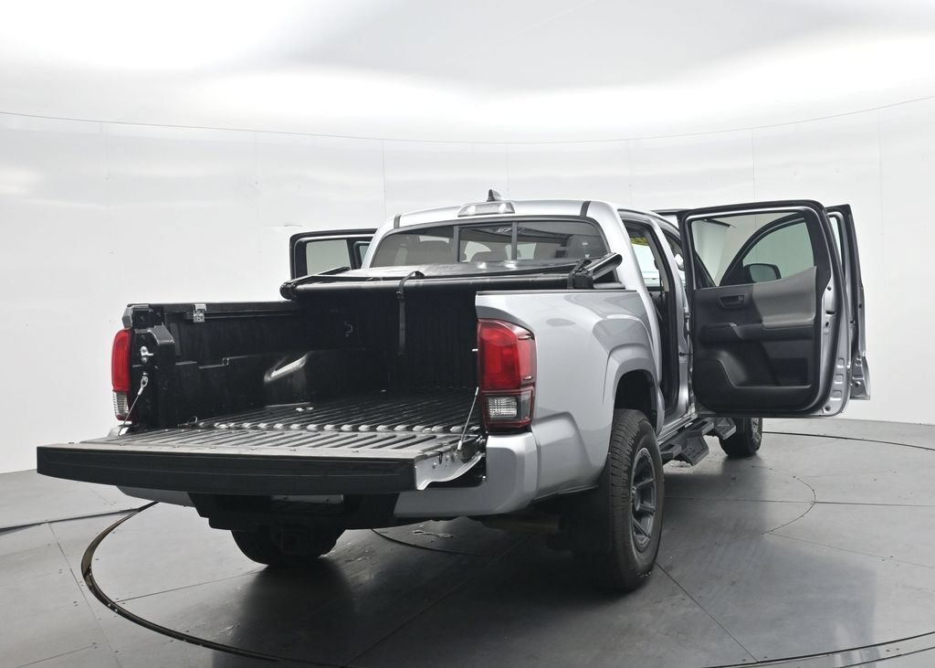 Used 2022 Toyota Tacoma SR AWD/4WD image 48