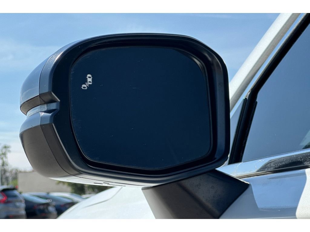 Used 2025 Honda CR-V Sport image 11