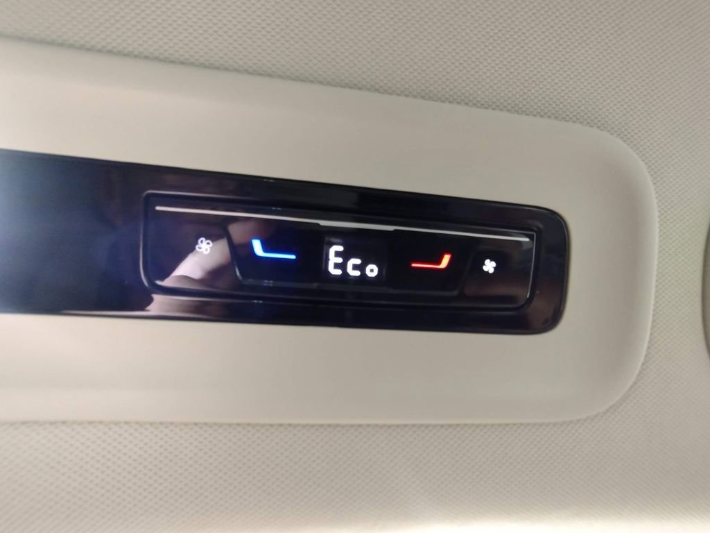 New 2025 Volkswagen ID. Buzz 1st Edition image 45
