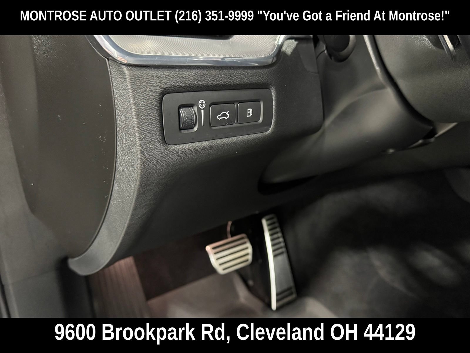 Used 2020 Volvo XC60 T8 R-Design AWD/4WD image 19