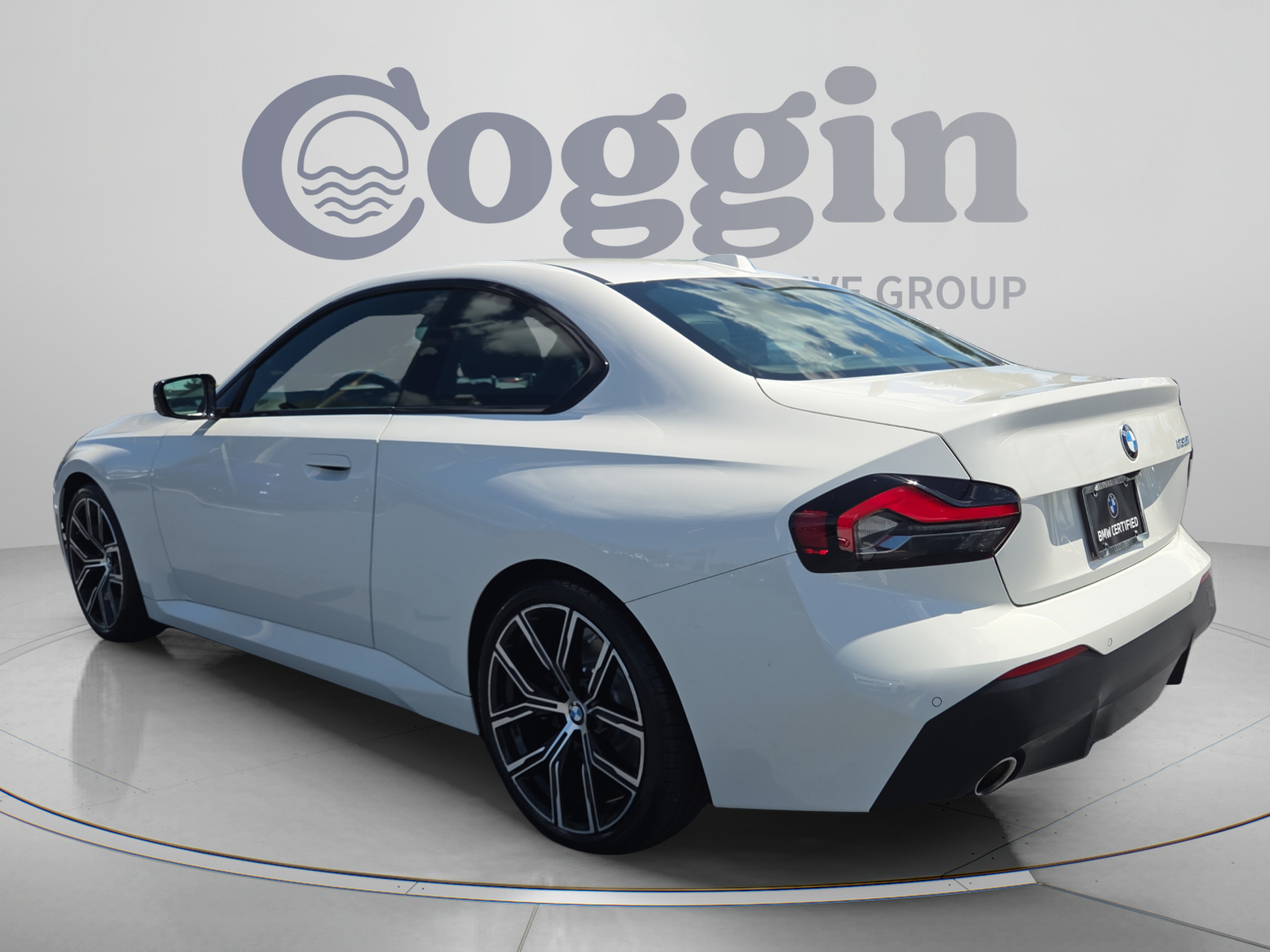 Certified 2023 BMW 230i Coupe w/ Premium Package RWD image 3
