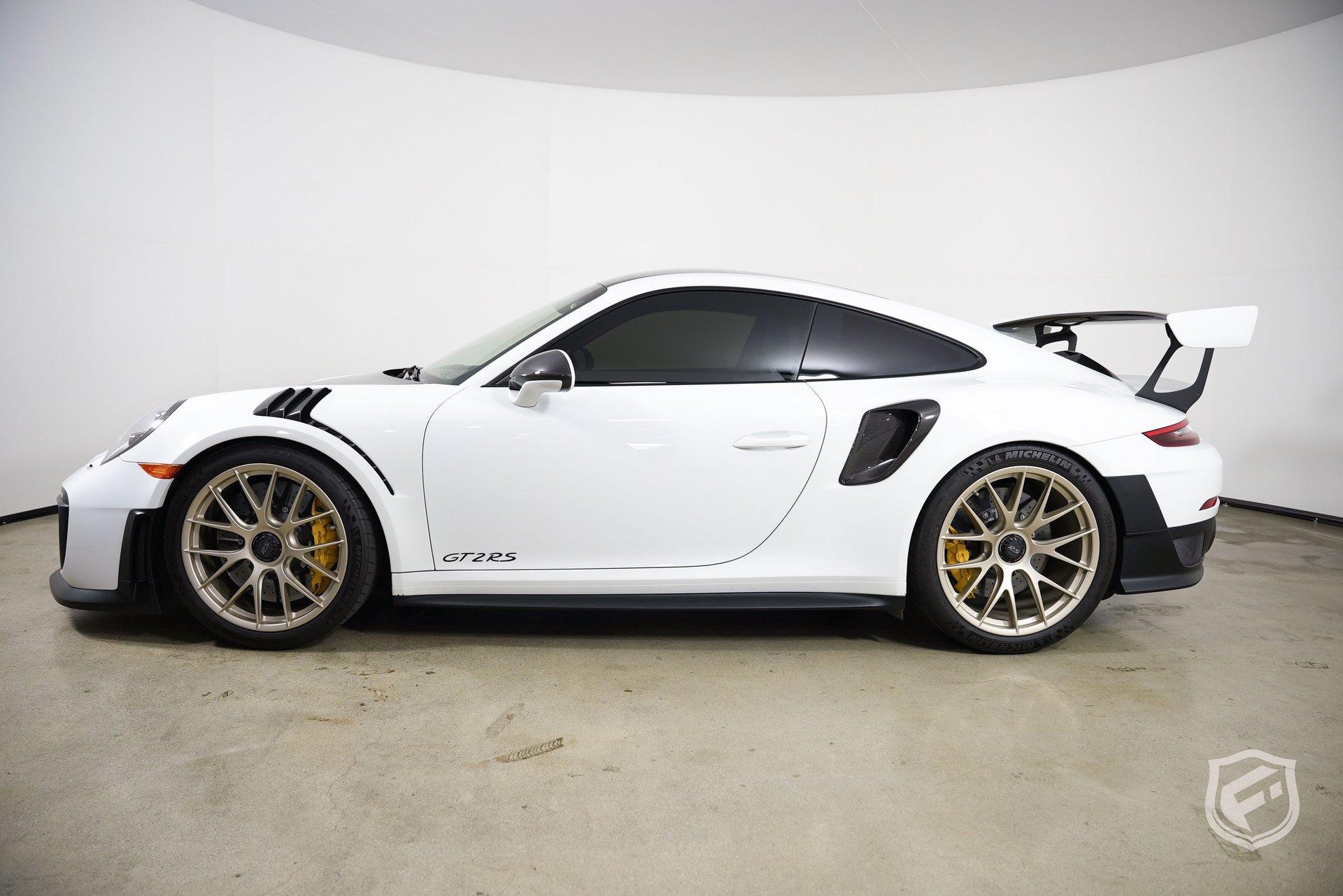 Used 2018 Porsche 911 GT2 RS RWD image 6