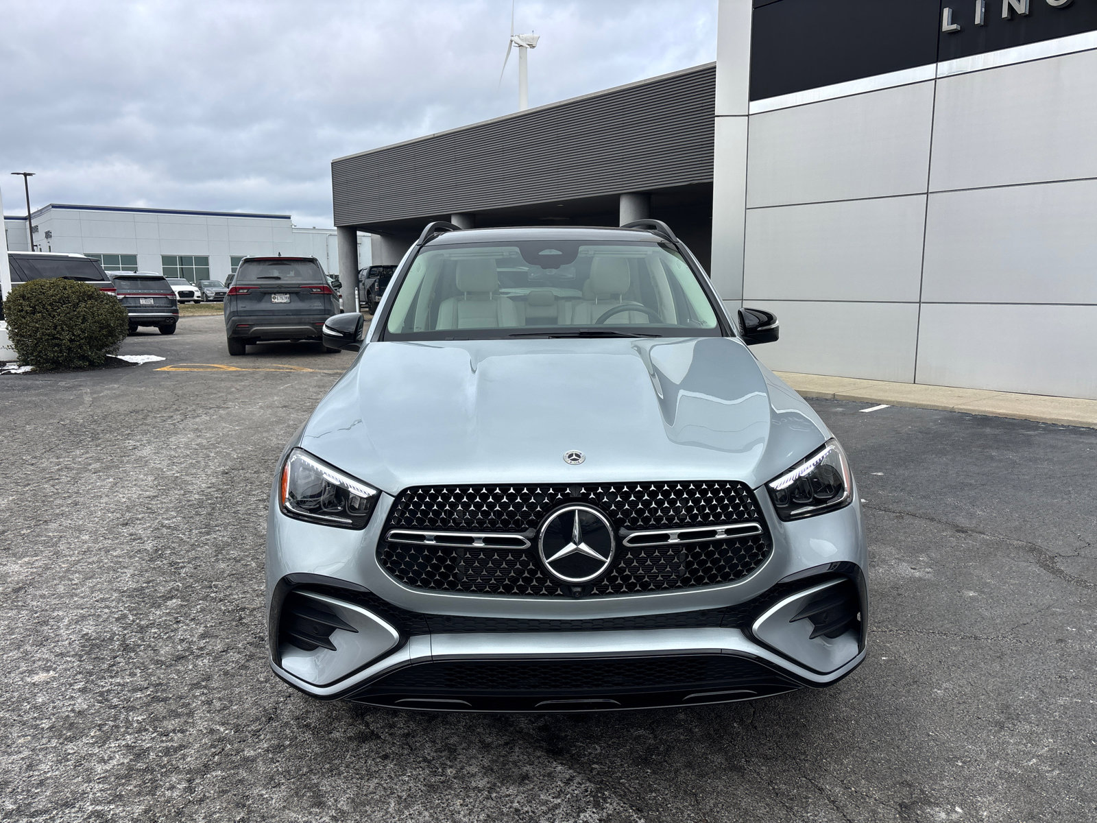 Used 2026 Mercedes-Benz GLE 350 4MATIC image 2