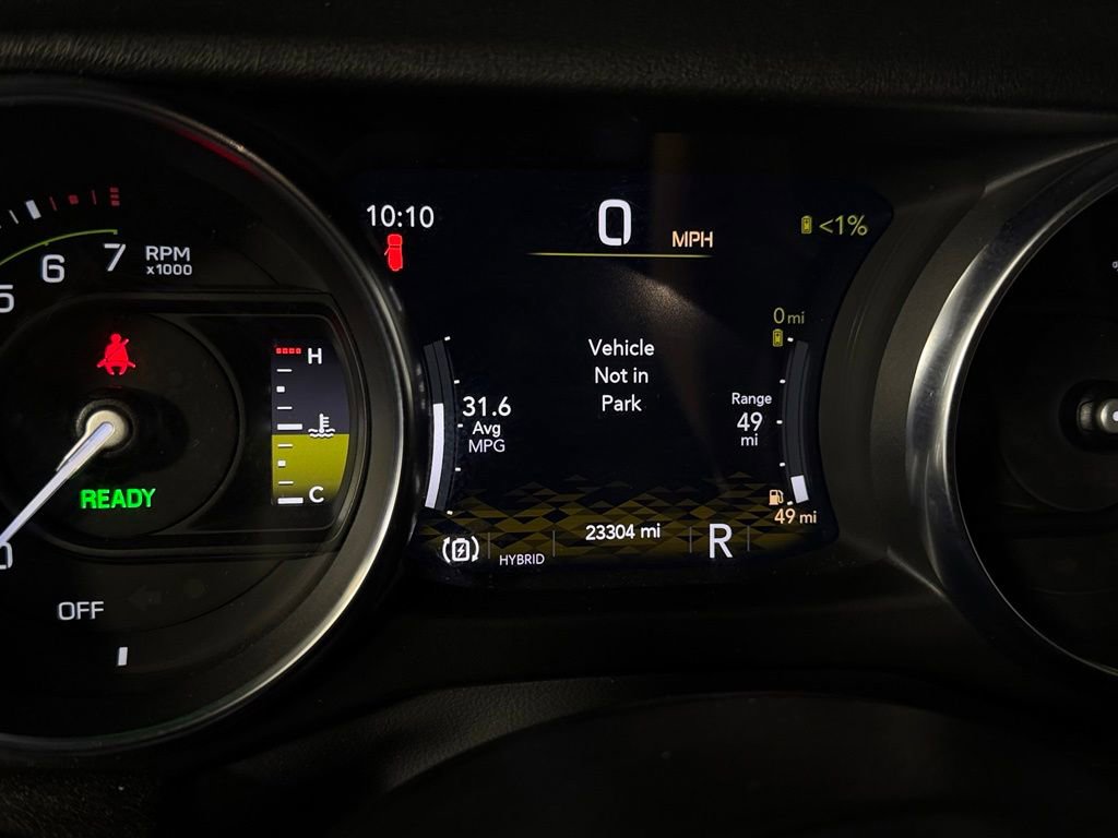 Used 2023 Jeep Wrangler Unlimited Sahara AWD/4WD image 16