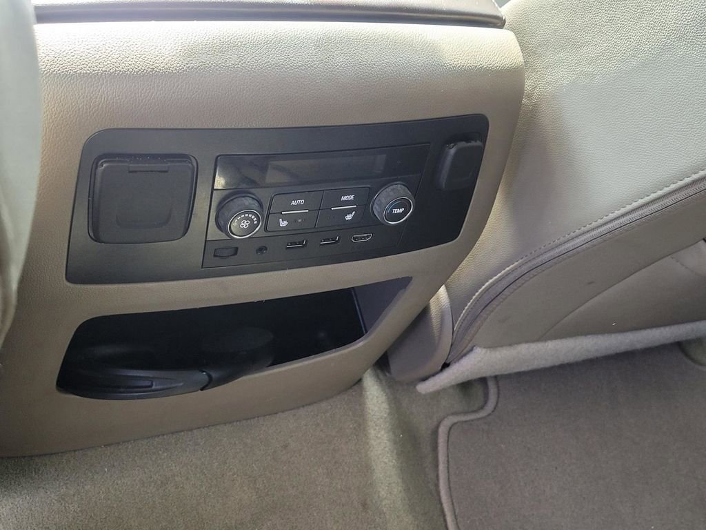 Used 2018 Chevrolet Tahoe Premier image 22