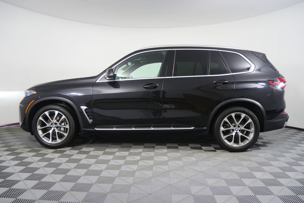 Used 2024 BMW X5 xDrive40i w/ Premium Package AWD/4WD image 6