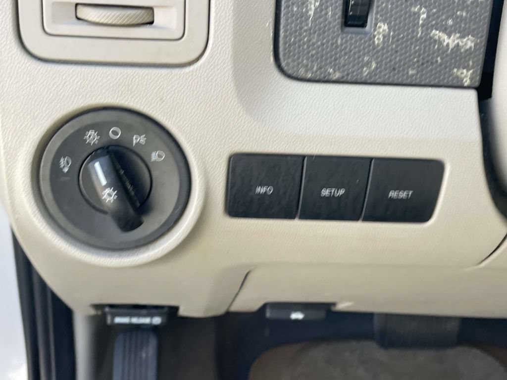 Used 2012 Ford Escape XLT FWD image 22