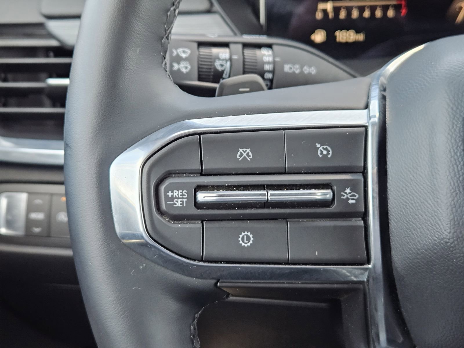 Certified 2025 GMC Acadia Elevation image 26