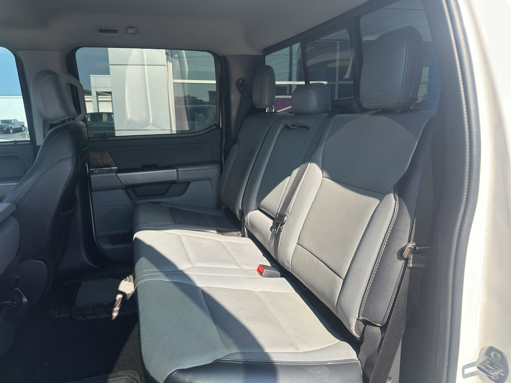 Used 2021 Ford F150 Lariat w/ Tow Technology Package image 17