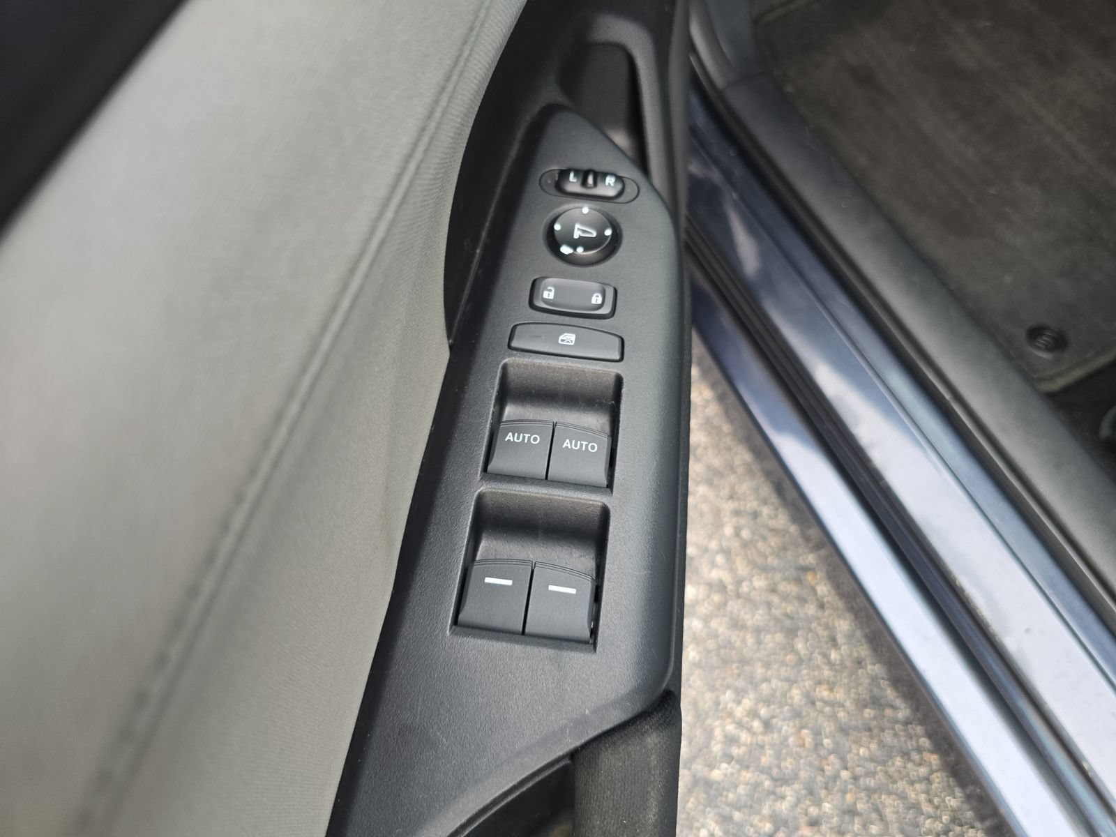 Used 2019 Honda Civic EX image 14