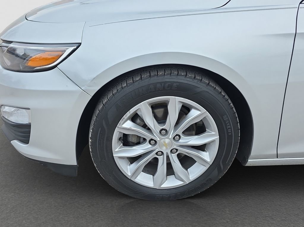 Used 2019 Chevrolet Malibu LT image 4
