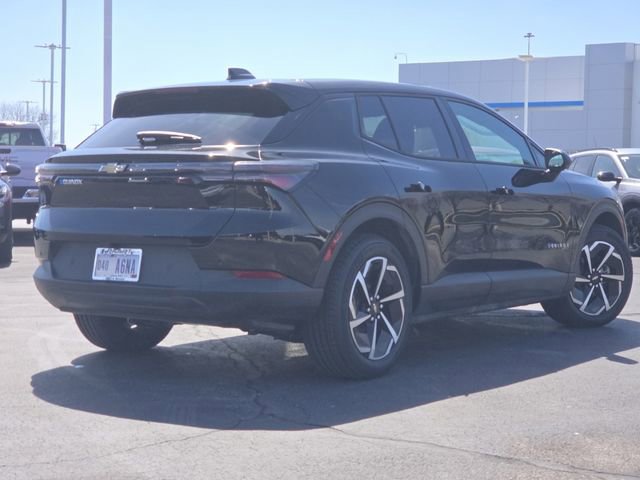 New 2026 Chevrolet Equinox EV LT image 15