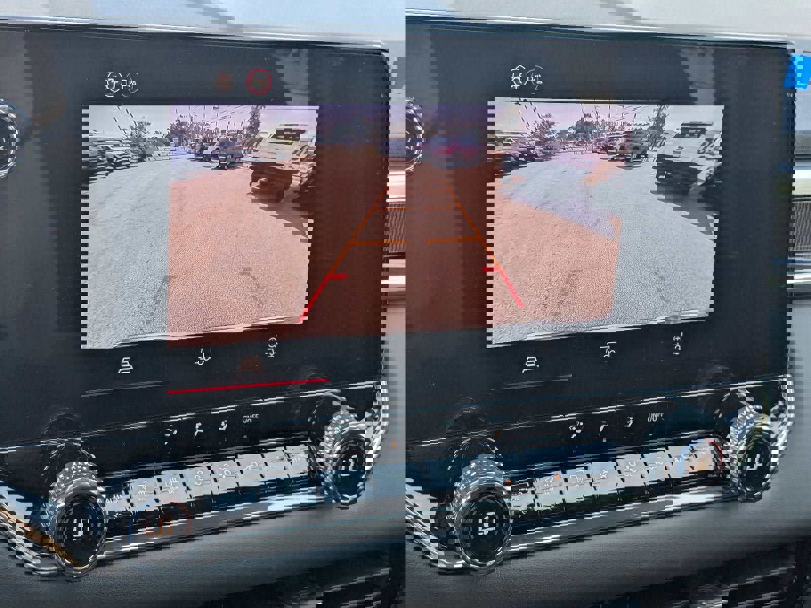 New 2026 GMC Canyon Elevation w/ Convenience Package image 16