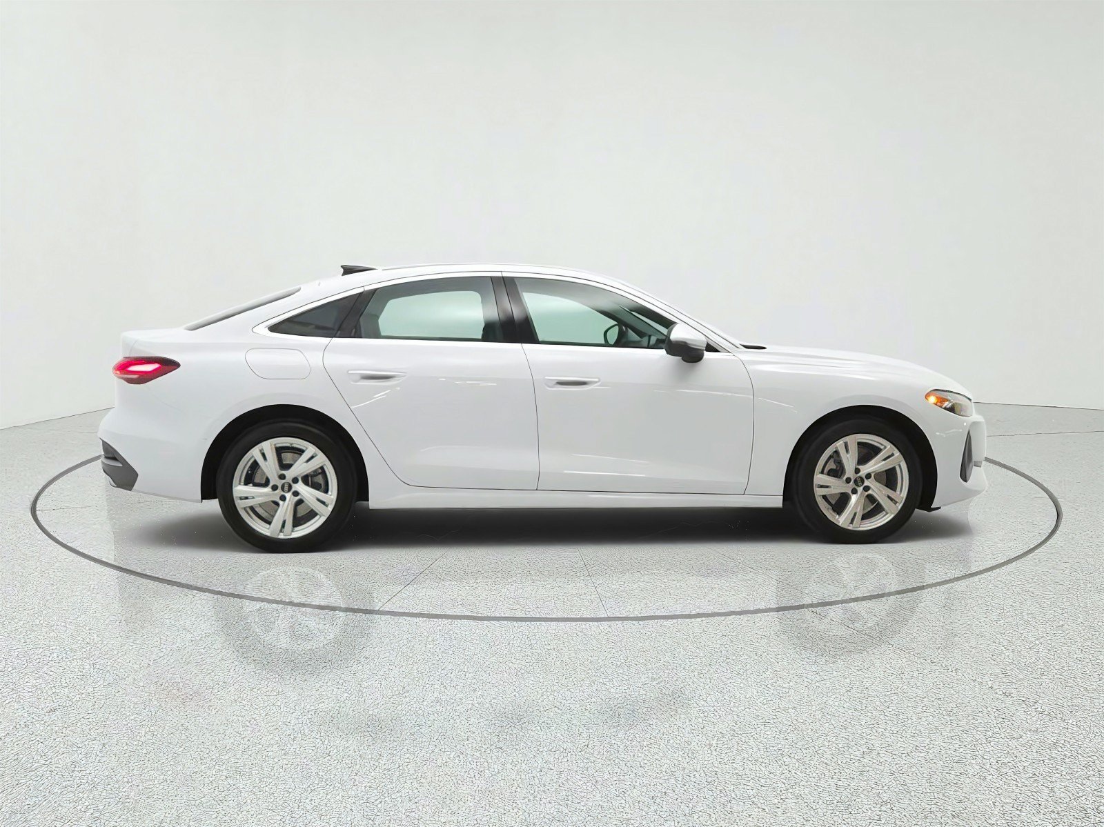 Used 2025 Audi A5 2.0T Premium Plus w/ Premium Plus AWD/4WD image 4