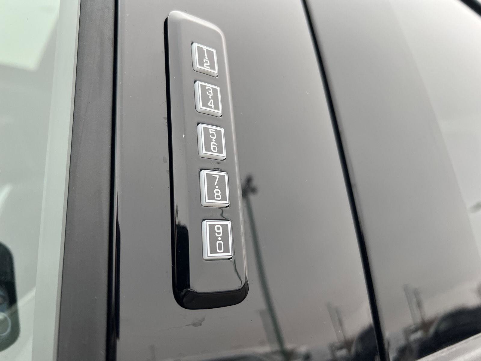 New 2026 Ford F350 Lariat w/ Black Appearance Package image 12