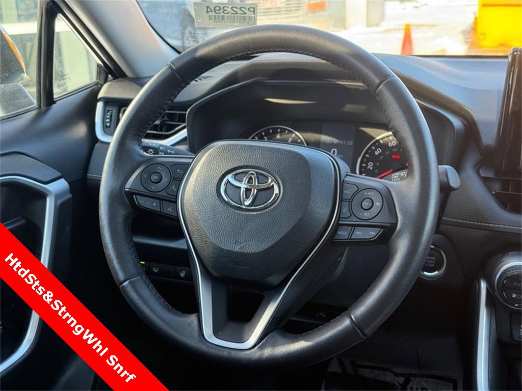 Used 2022 Toyota RAV4 XLE w/ Convenience Package image 17