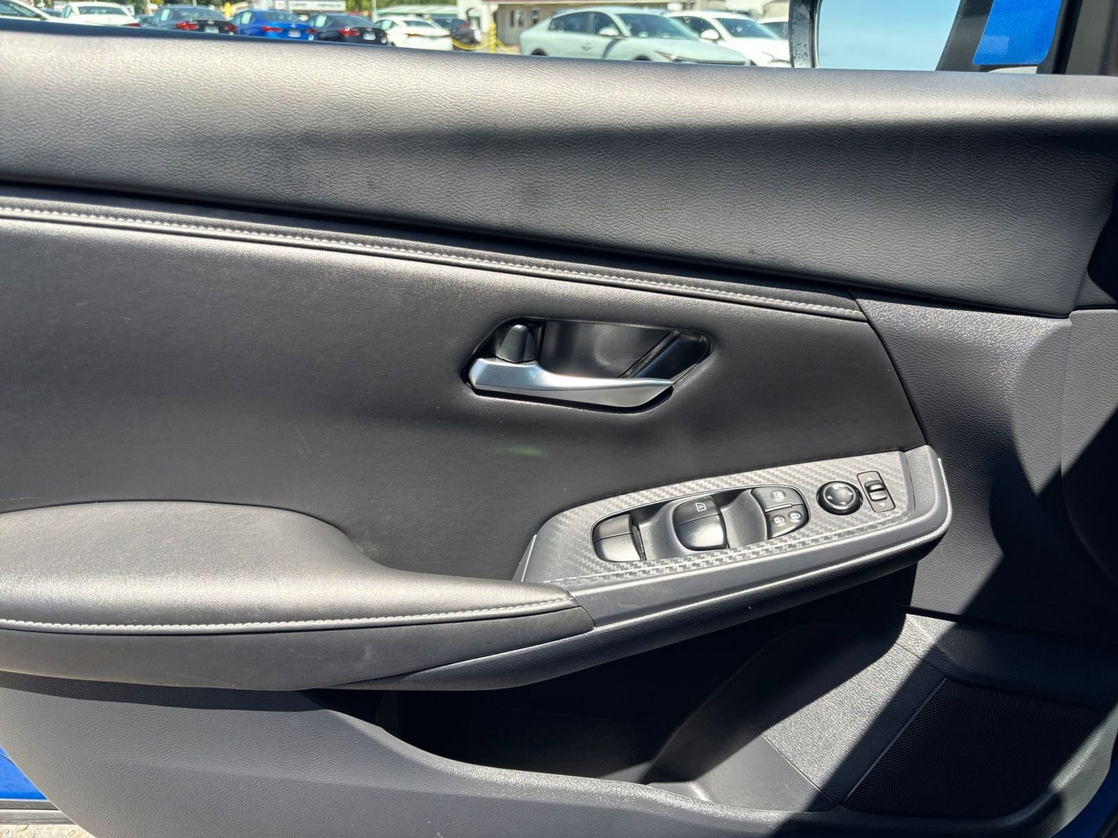Used 2025 Nissan Sentra SV FWD image 18