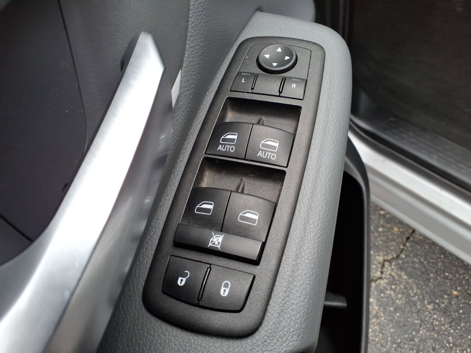 Certified 2022 RAM 1500 Big Horn AWD/4WD image 18