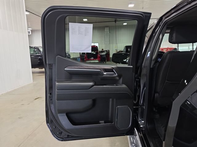 Used 2024 Chevrolet Silverado 1500 LTZ AWD/4WD image 24
