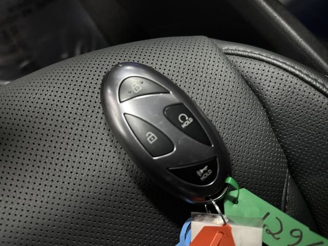 Used 2025 Hyundai Tucson Limited image 30