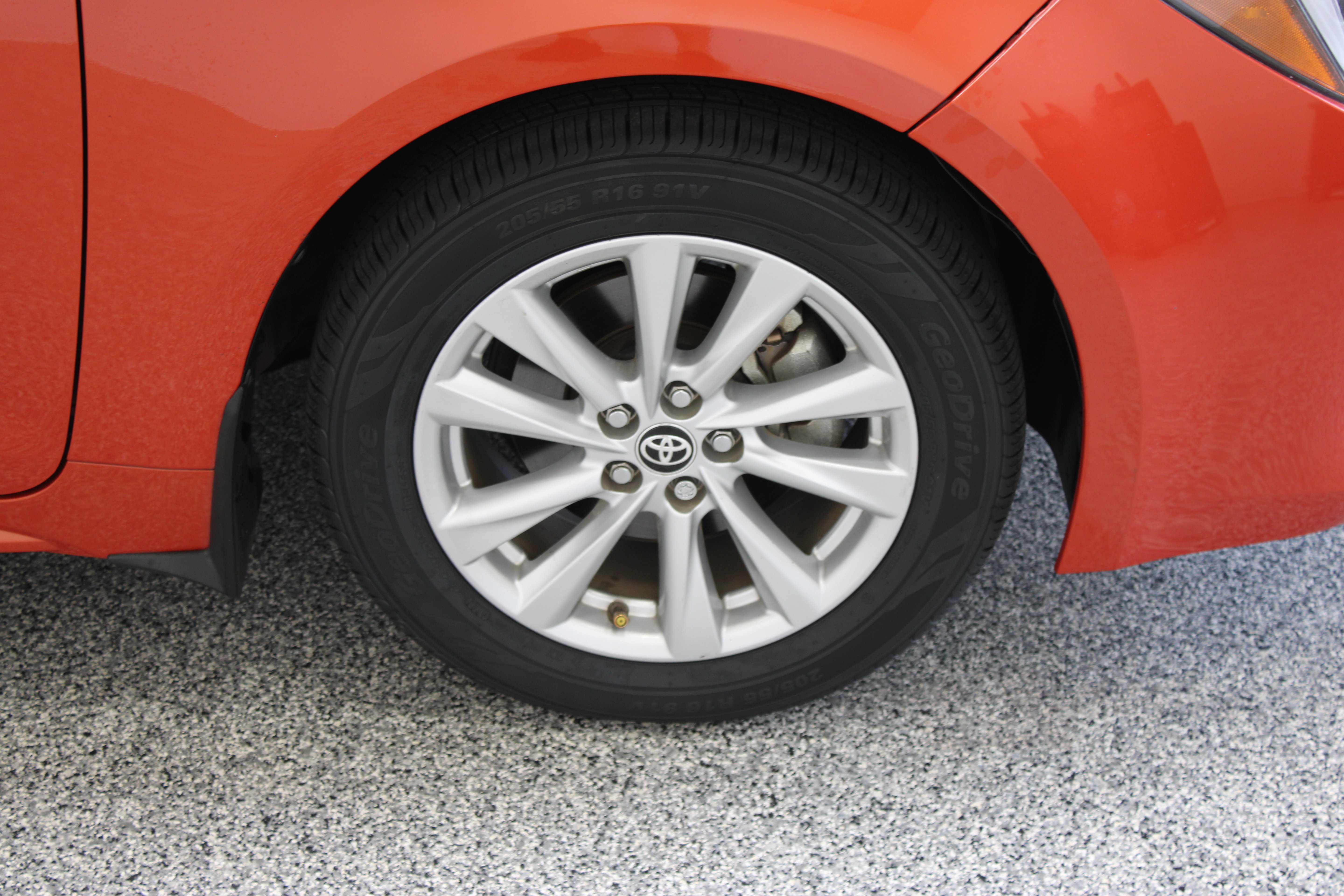 Certified 2024 Toyota Corolla SE FWD image 5