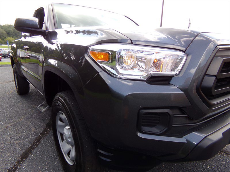 Used 2022 Toyota Tacoma SR5 image 10
