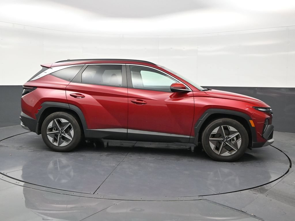 Used 2025 Hyundai Tucson SEL FWD image 6