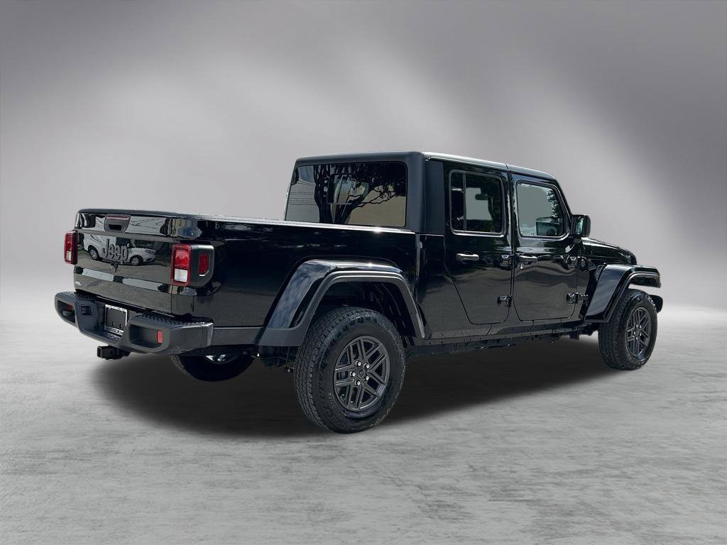 Certified 2025 Jeep Gladiator Sport AWD/4WD image 5