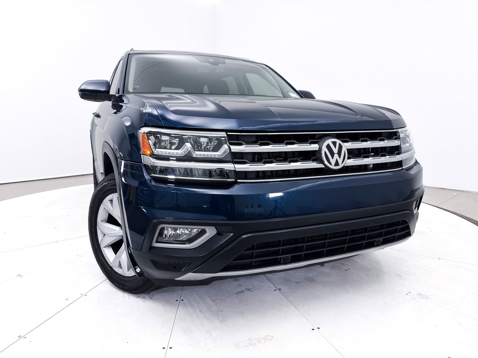Used 2018 Volkswagen Atlas SEL FWD image 6