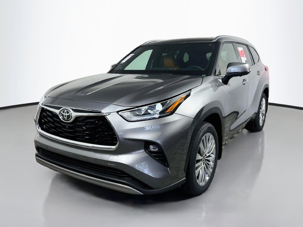 New 2026 Toyota Highlander Platinum AWD/4WD image 7