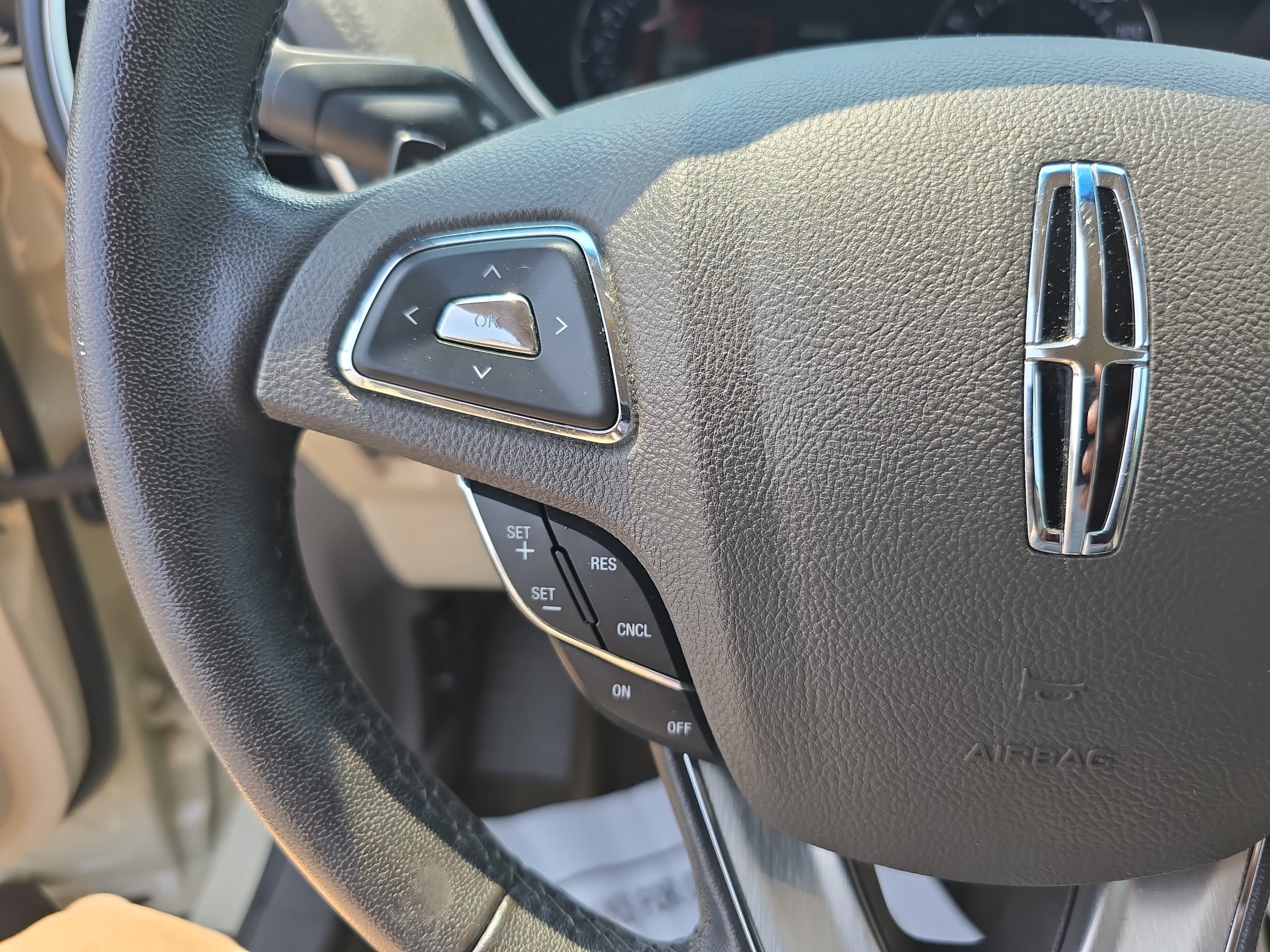 Used 2018 Lincoln MKX Premiere FWD image 17