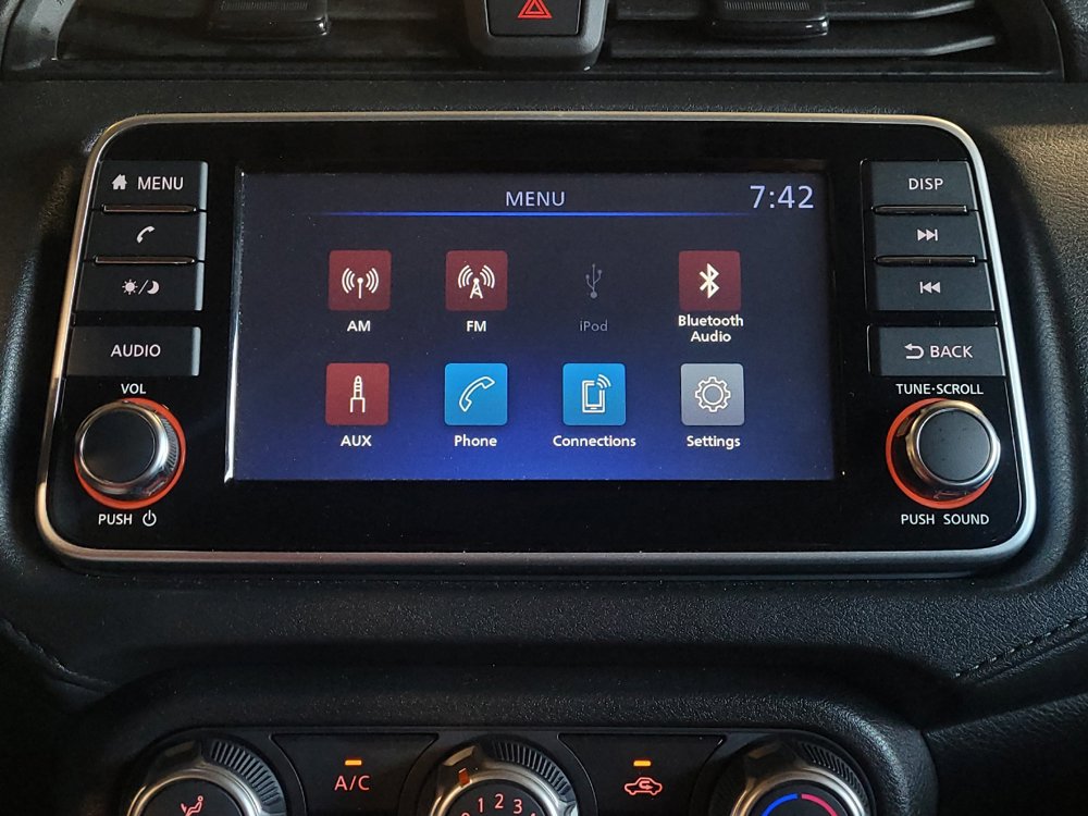 Used 2025 Nissan Versa S FWD image 25