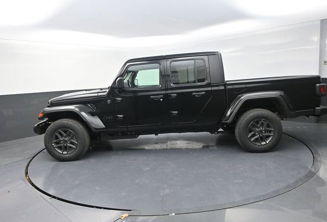 New 2026 Jeep Gladiator Sport image 7