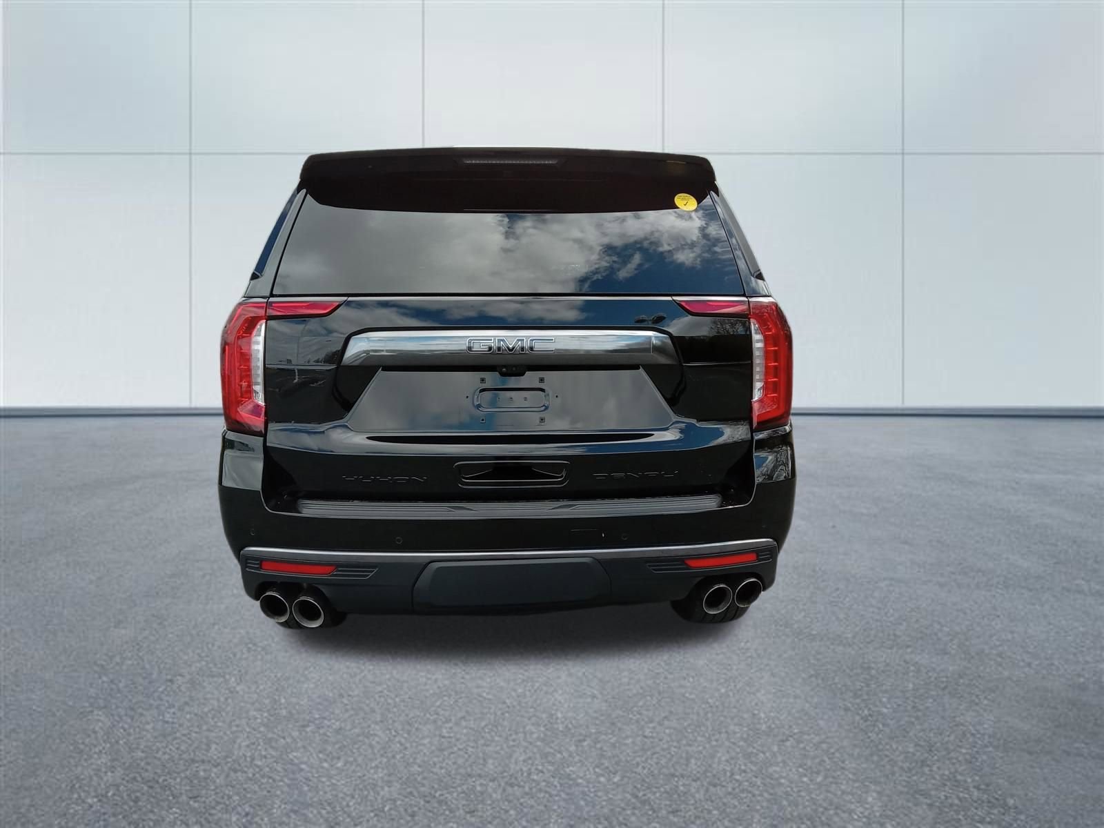 Used 2023 GMC Yukon Denali Ultimate w/ LPO, Floor Liner Package image 4