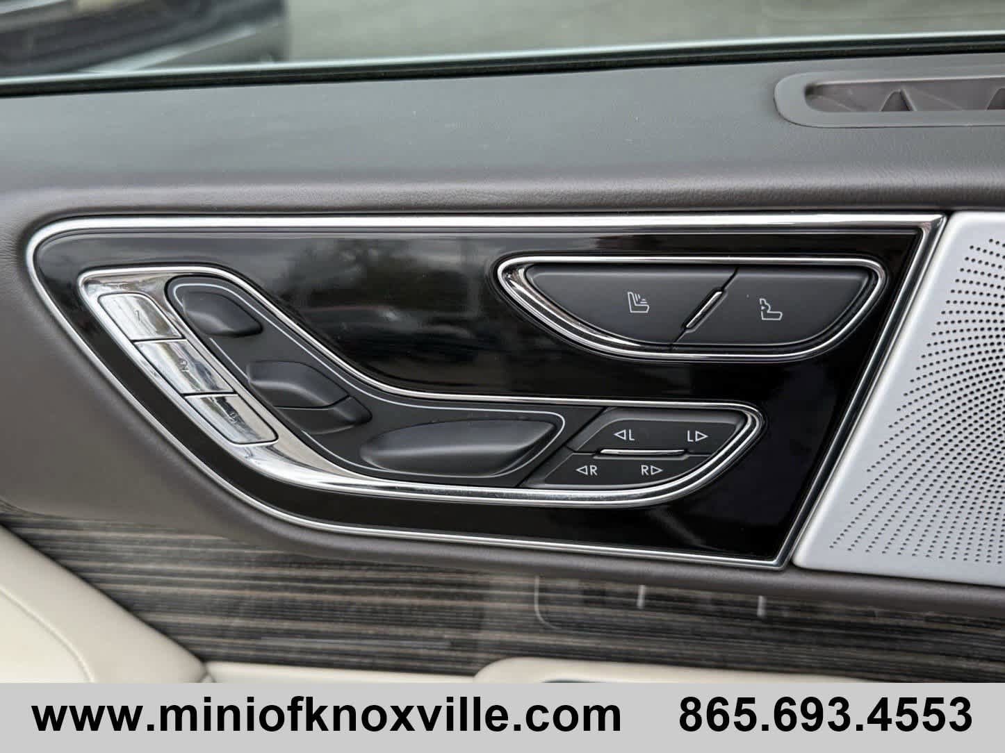 Used 2023 Lincoln Navigator Black Label image 11