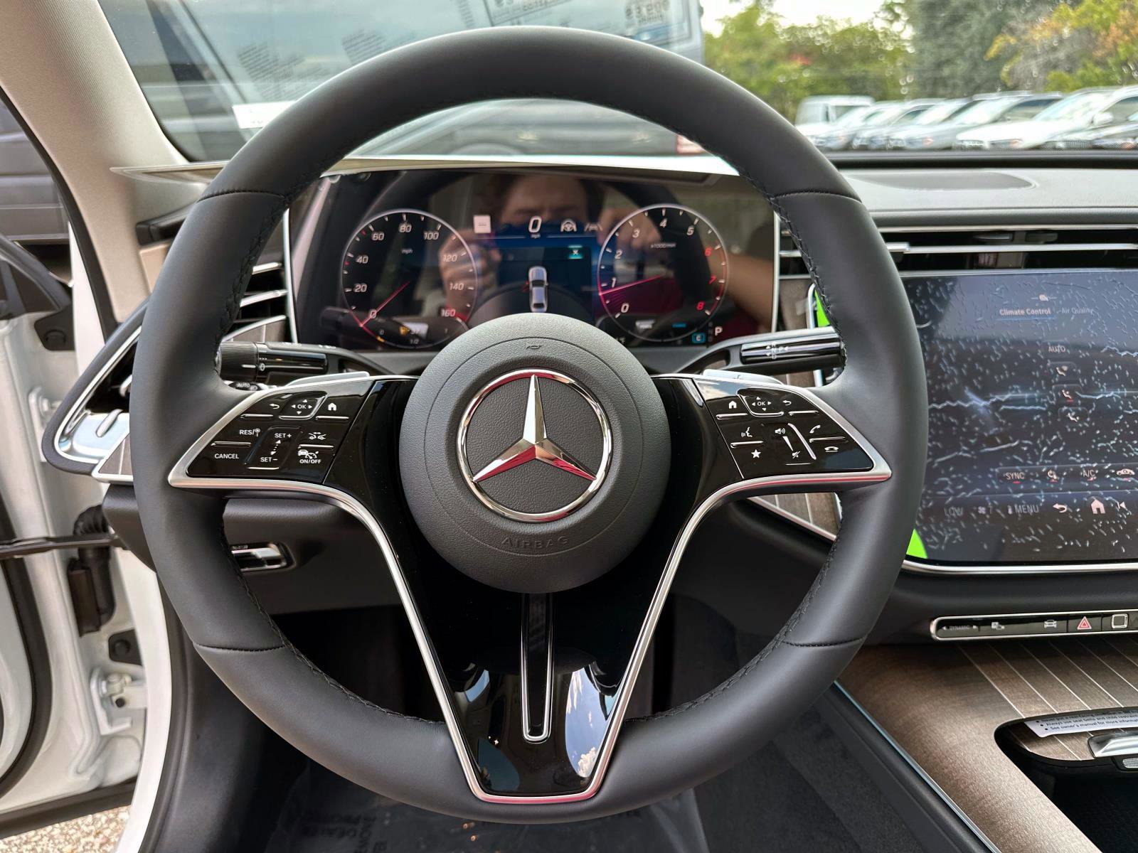 New 2026 Mercedes-Benz E 450 4MATIC Sedan image 21