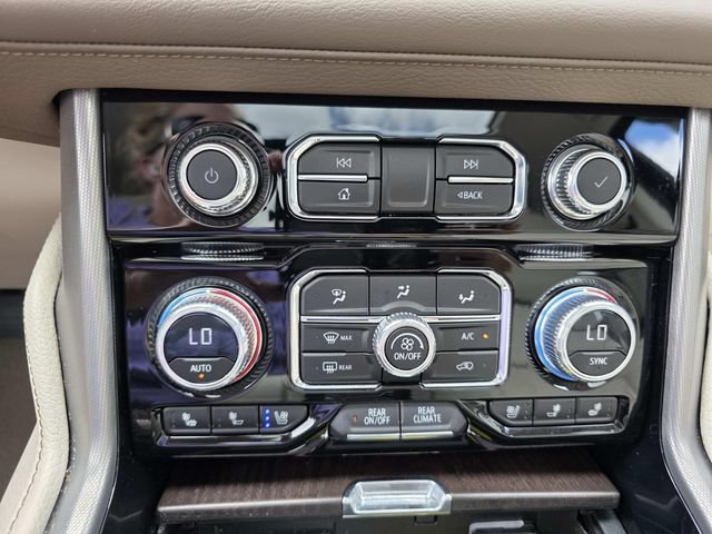 Used 2023 GMC Yukon Denali RWD image 17