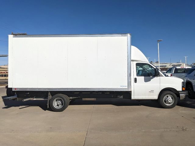 New 2024 Chevrolet Express 4500 Extended w/ Power Convenience Package RWD image 2