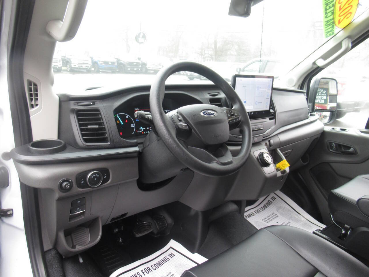 Used 2025 Ford E-Transit 148 Medium Roof image 16