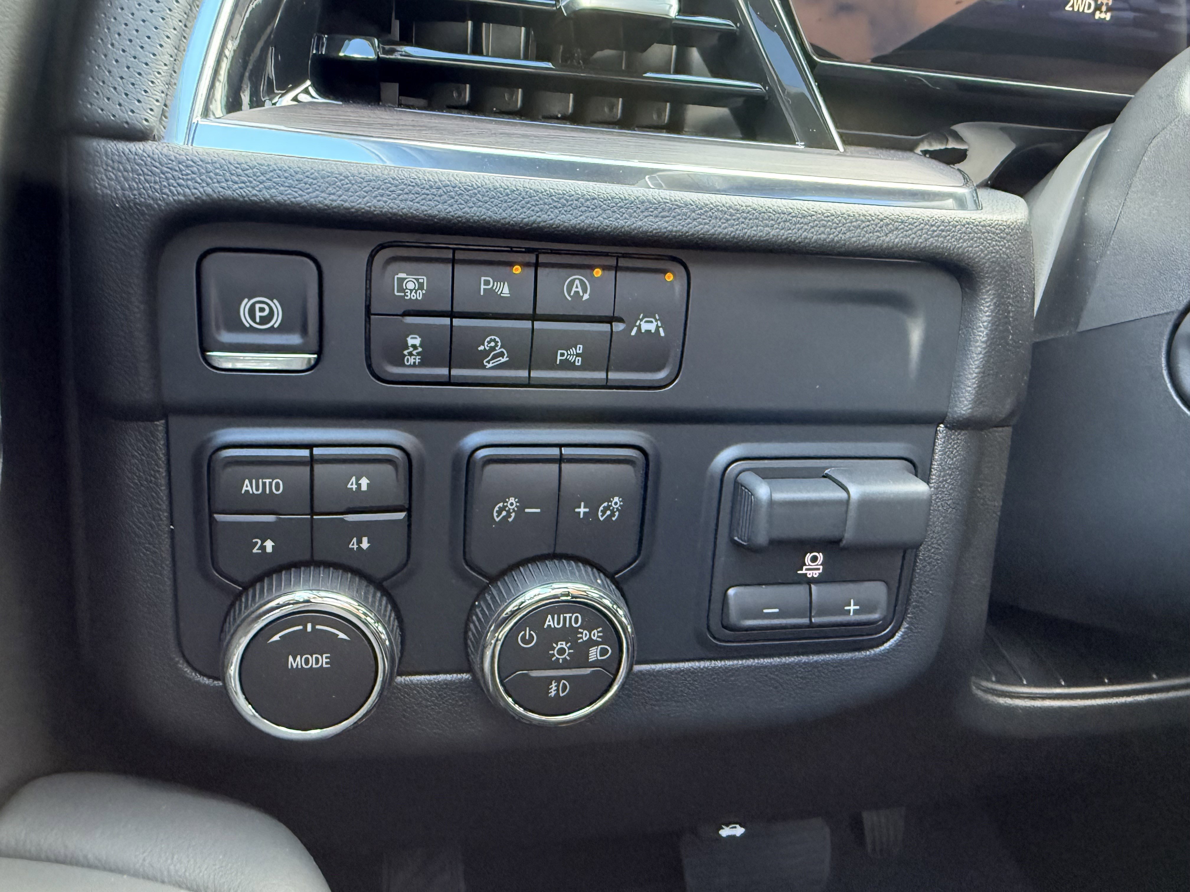 New 2026 Chevrolet Tahoe Premier w/ Sun And Tow Package image 24