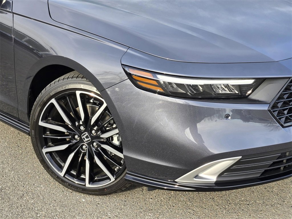 New 2025 Honda Accord Touring image 9