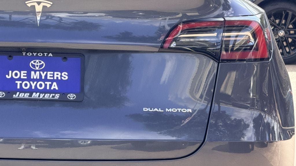 Used 2023 Tesla Model Y Long Range AWD/4WD image 11