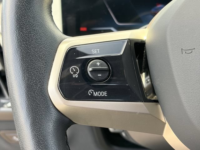 Certified 2023 BMW iX xDrive50 w/ Premium Package AWD/4WD image 23