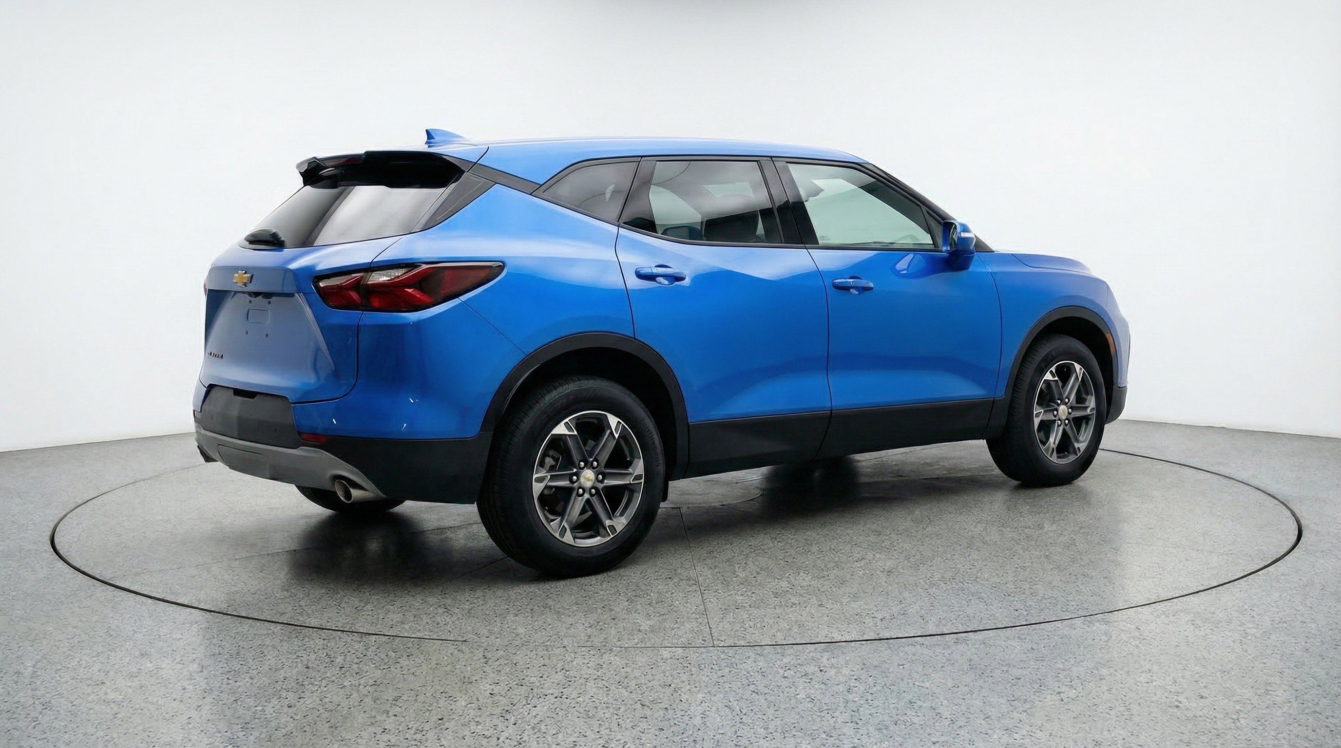 Used 2025 Chevrolet Blazer LT image 9