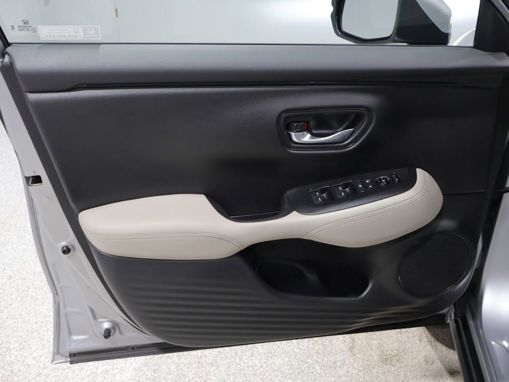 Used 2024 Honda HR-V LX image 13