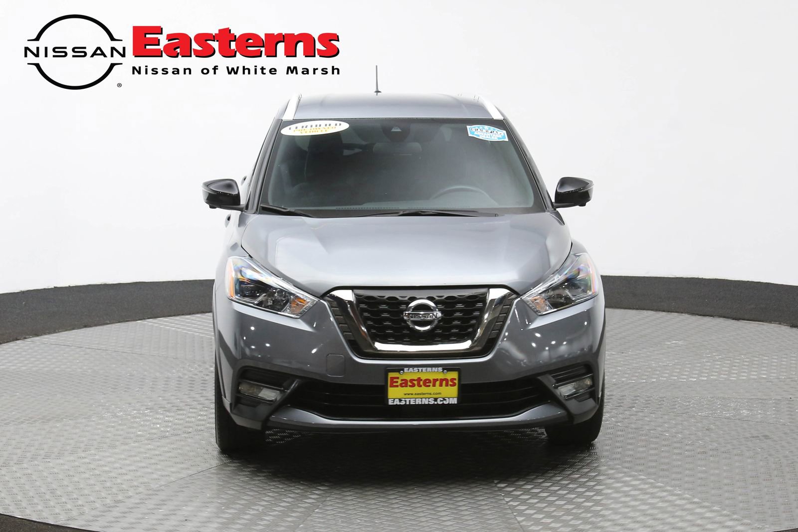 Used 2020 Nissan Kicks SR image 2