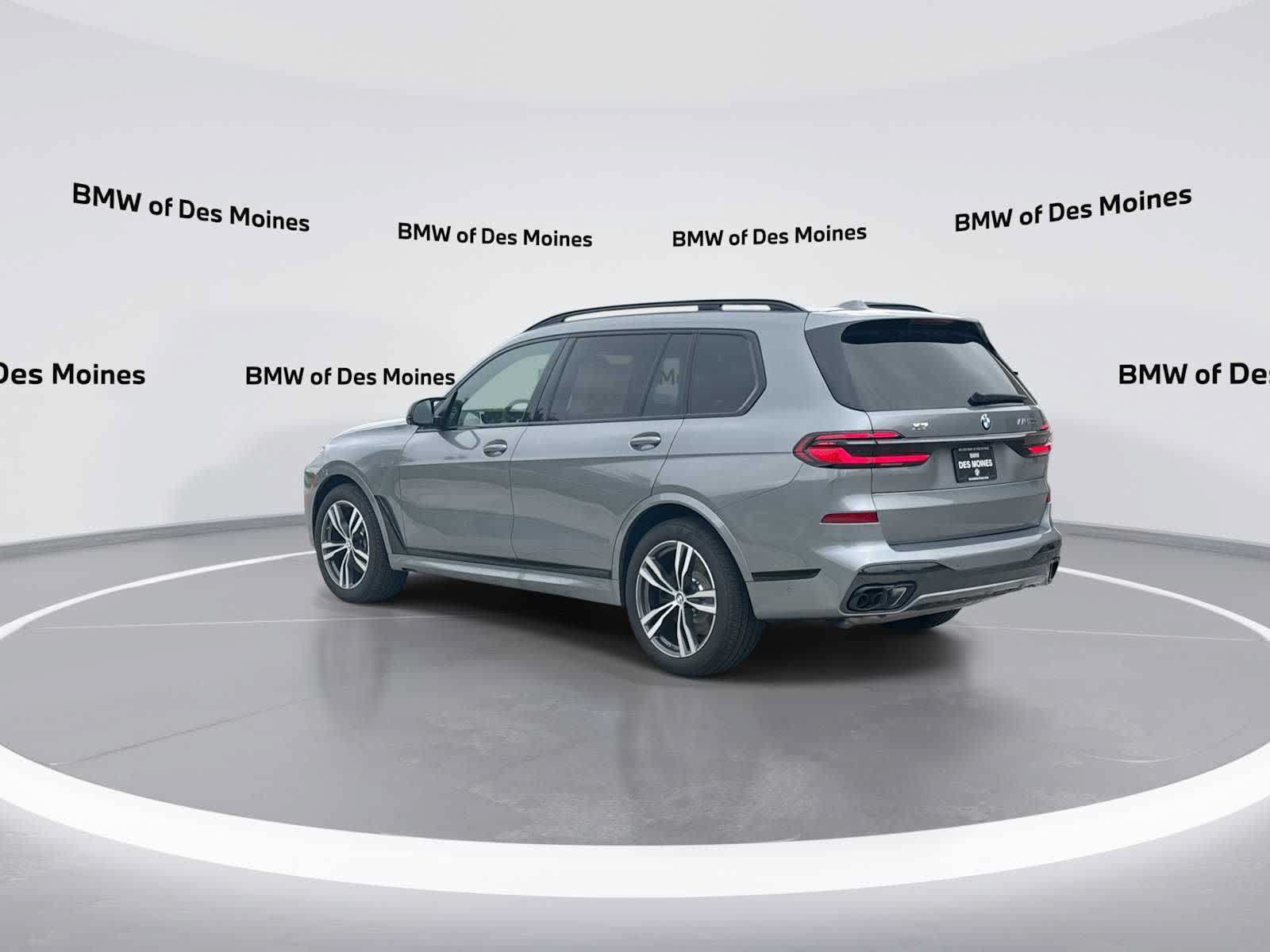 New 2026 BMW X7 M60i w/ M Sport Professional Package AWD/4WD image 6
