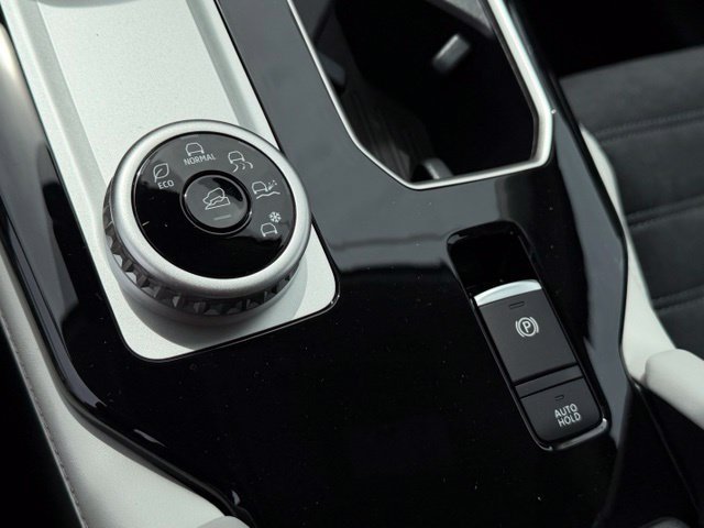 New 2026 Mitsubishi Outlander SE FWD image 28